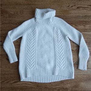 American Eagle Outfitters White Turtleneck Sweater